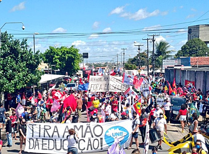 Paraibanos voltam às ruas em protesto contra o presidente Jair Bolsonaro